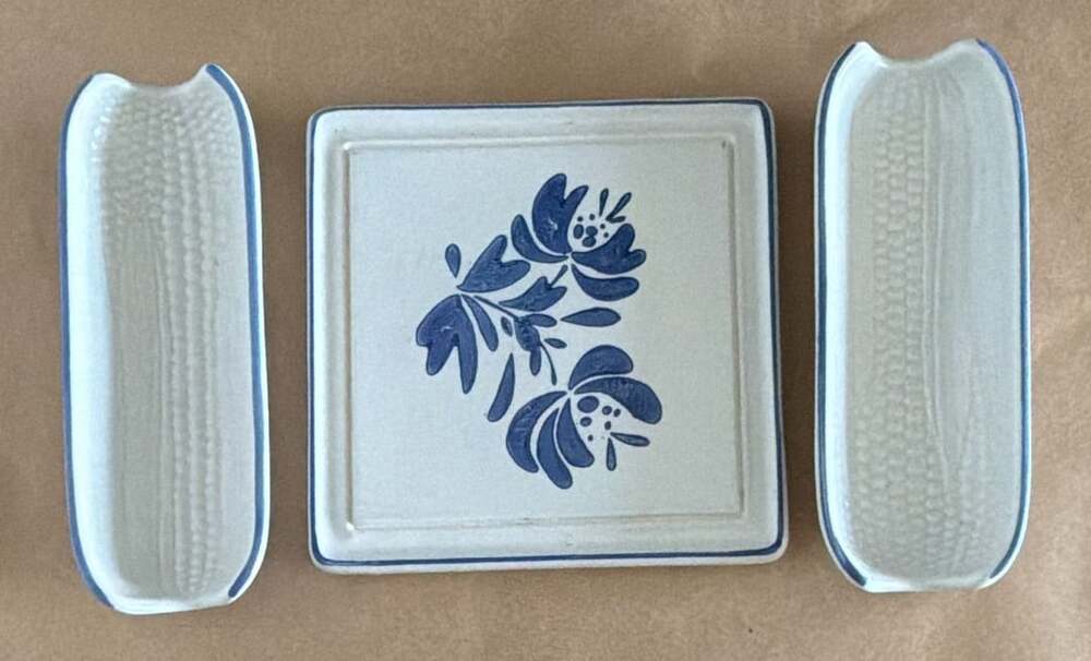 Pfaltzgraff Yorktowne Trivet And Corn Dishes
